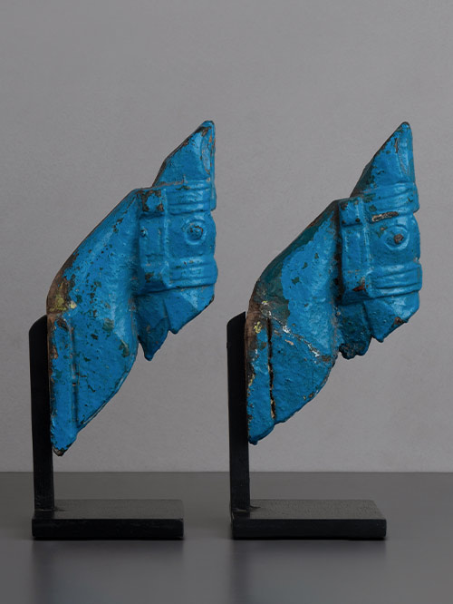 pair of horse brackets