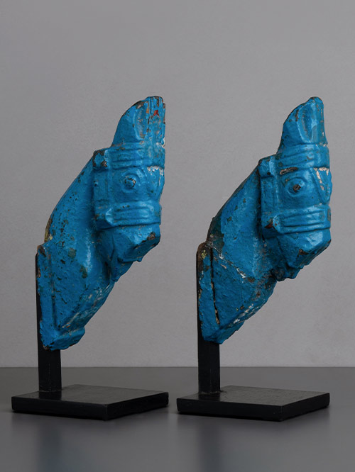 pair of horse brackets