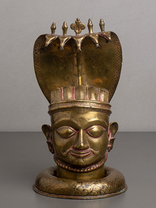 mukhalingam with naga