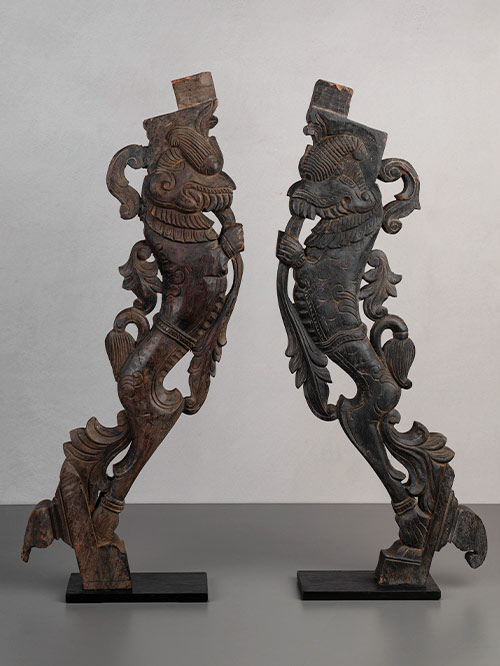 pair of yali brackets
