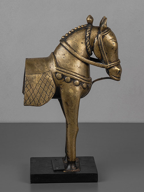 horse utsav murti