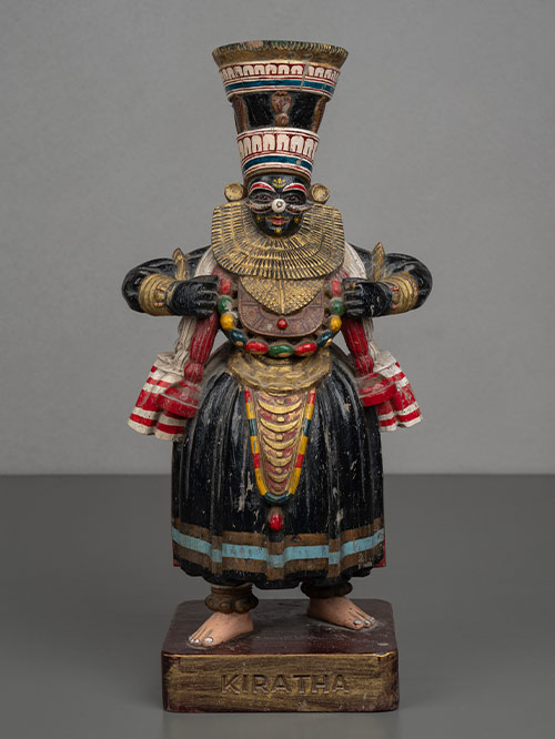 kiratha kathakali dancer